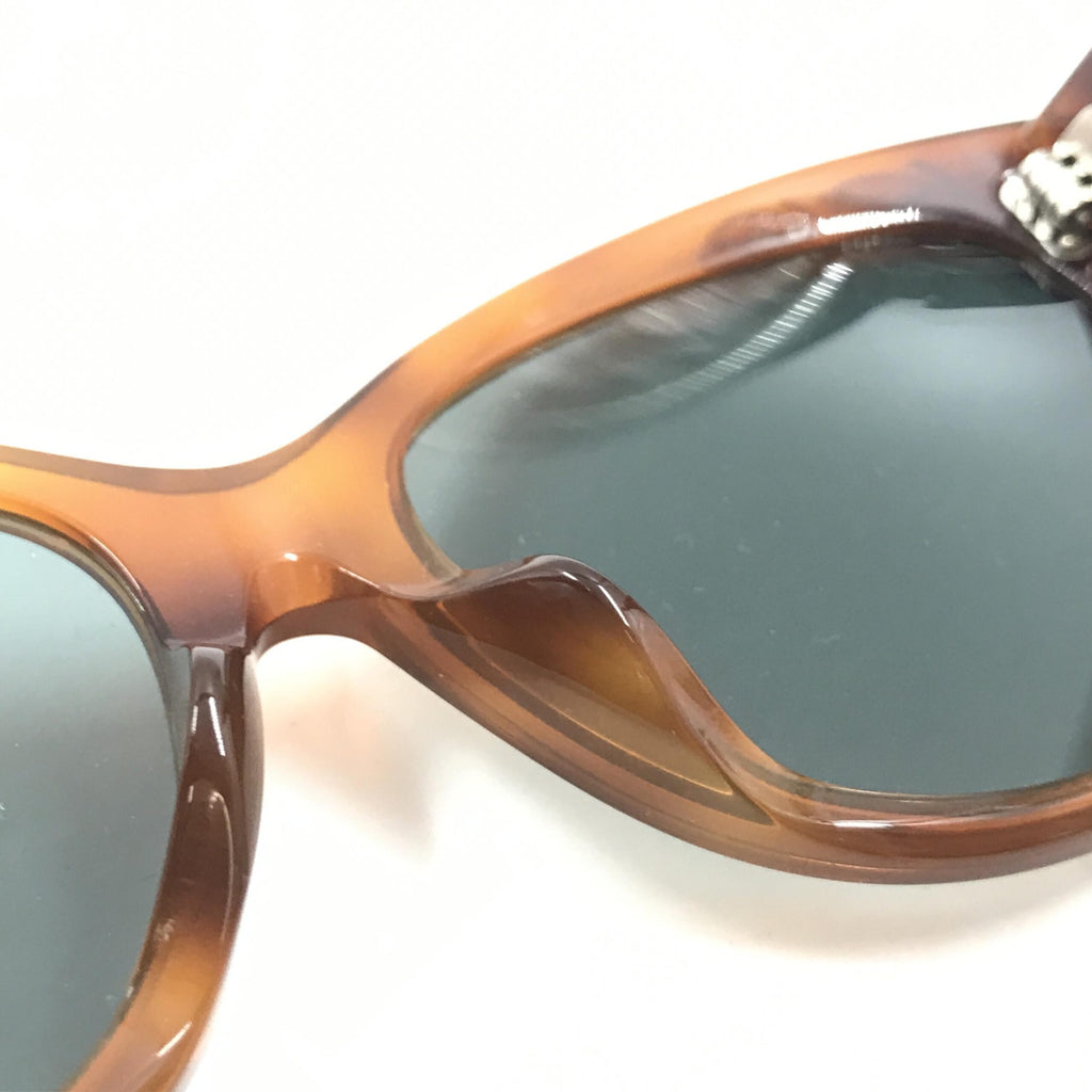 Gucci | Cat Eye Sunglasses With Tortoise Shell
