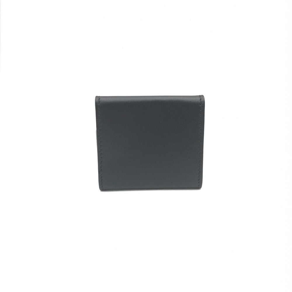 Gucci | Compact Leather Wallet With Sleek Design