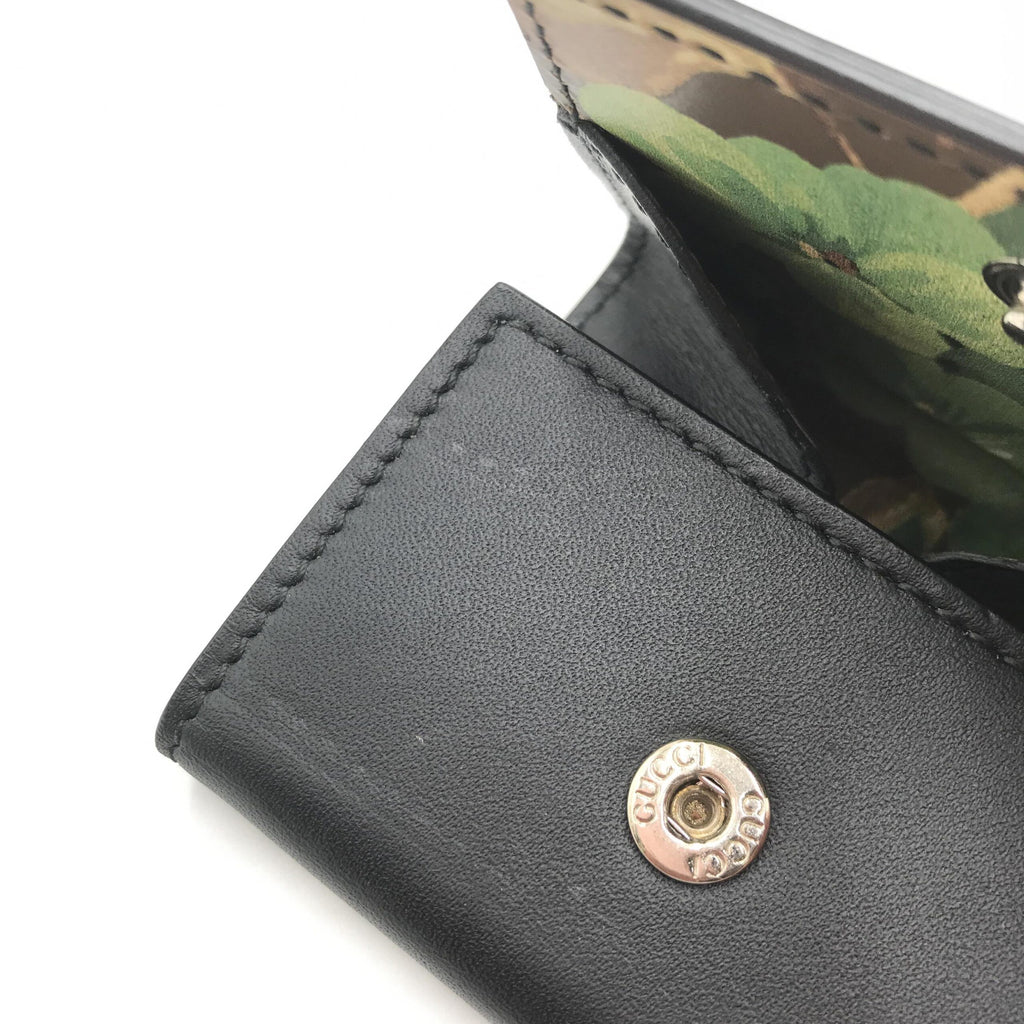 Gucci | Compact Leather Wallet With Sleek Design