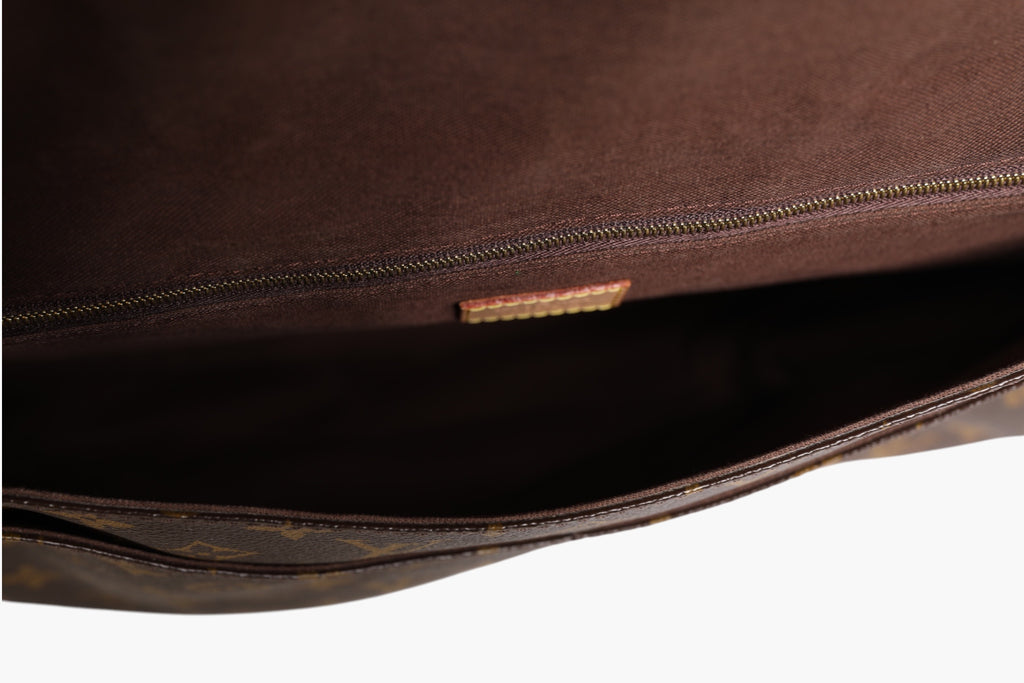 Louis Vuitton | Monogram Canvas Menilmontant MM