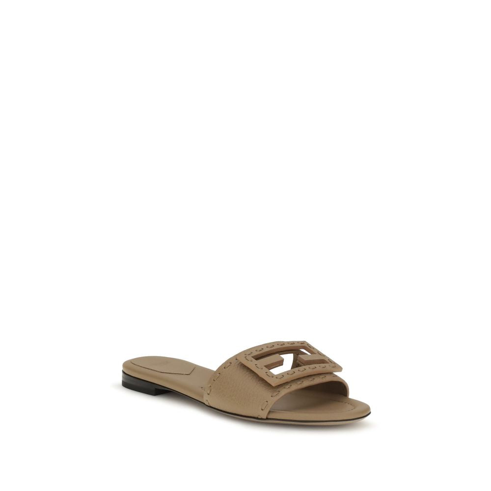 Fendi | Beige Calf Leather Bos Taurus Flat Sandals