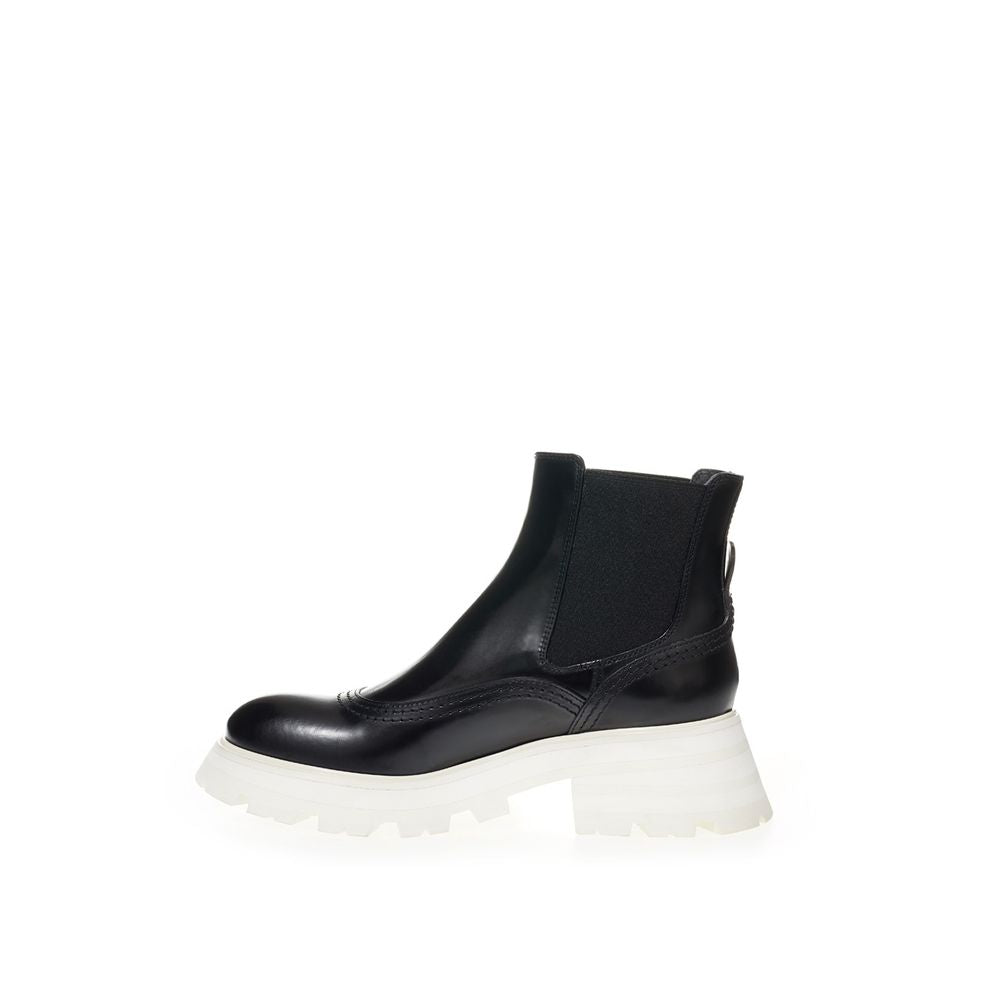 Alexander McQueen | Black Leather Chelsea Boots
