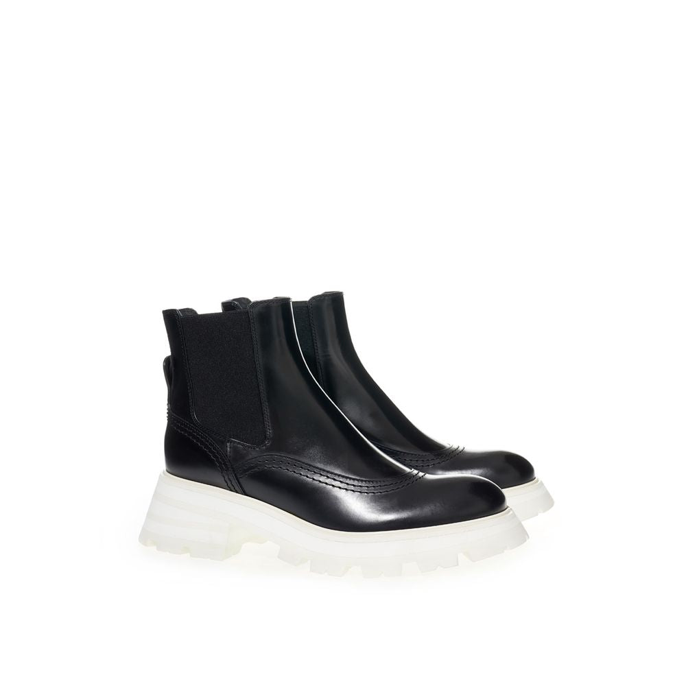 Alexander McQueen | Black Leather Chelsea Boots