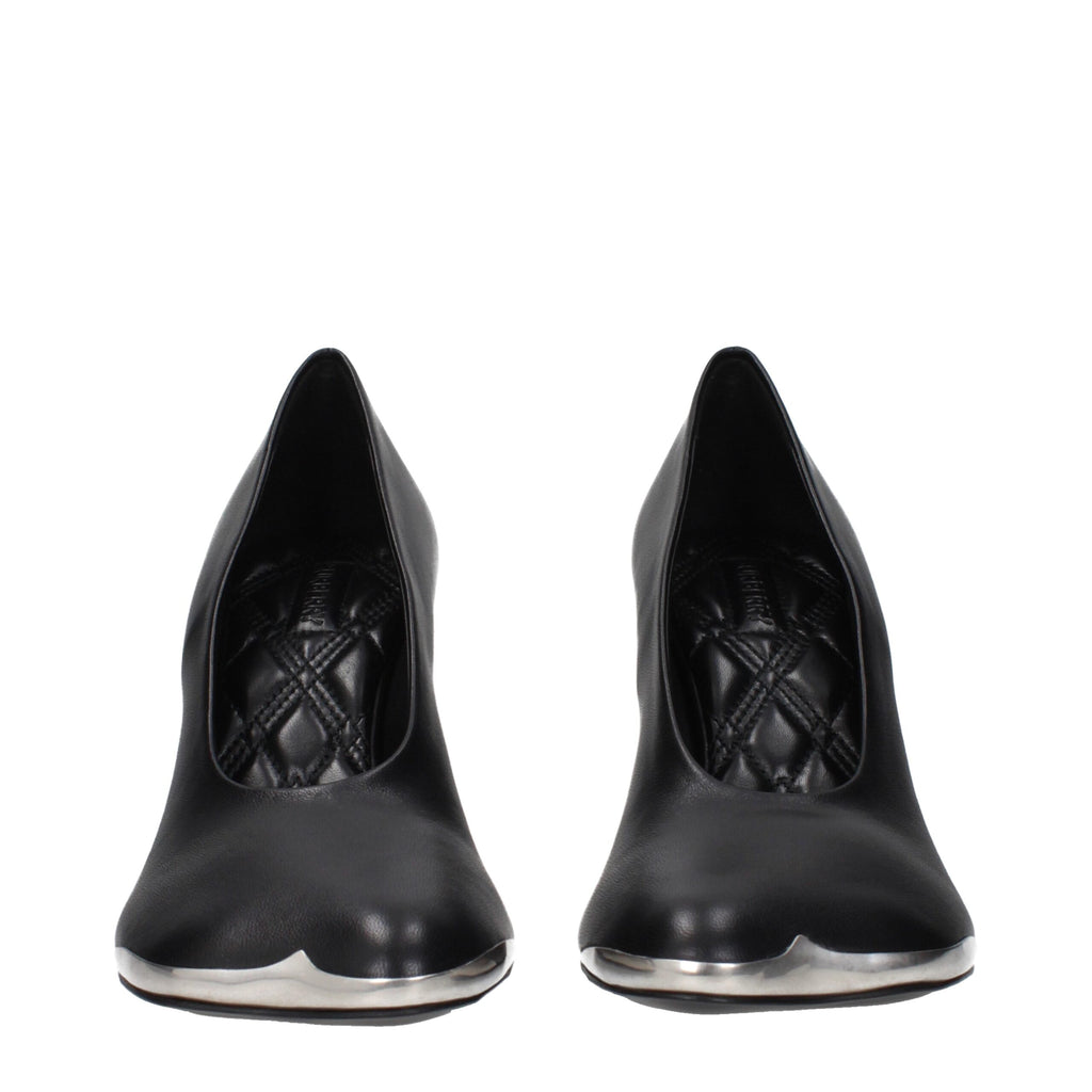 Burberry | Black Leather High Heel Pumps